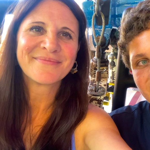 Meet your Posher, Sheri - Picture 1 of 2